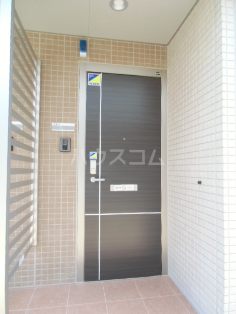 21/26 エントランス