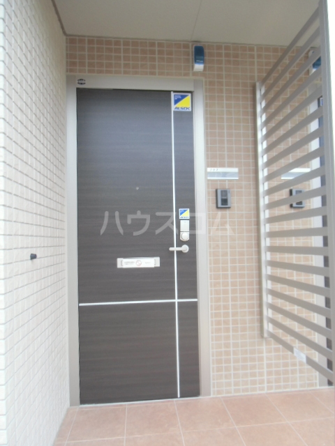 21/30 エントランス