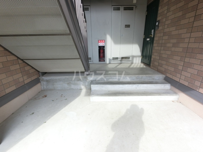 19/25 エントランス