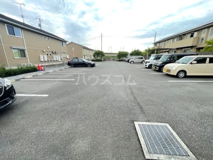 17/22 駐車場