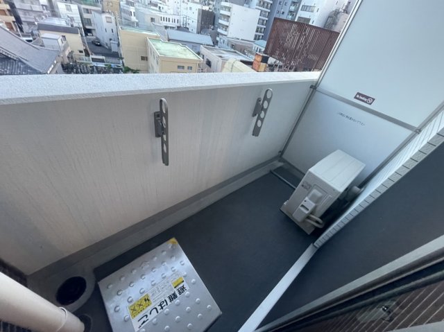 13/19 バルコニー