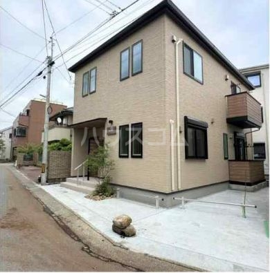 16/16 エントランス