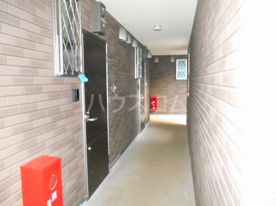 18/29 エントランス