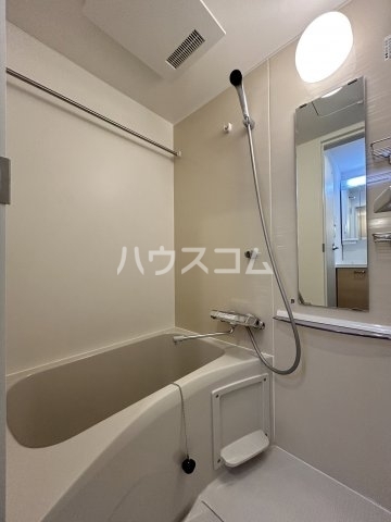 13/30 浴室