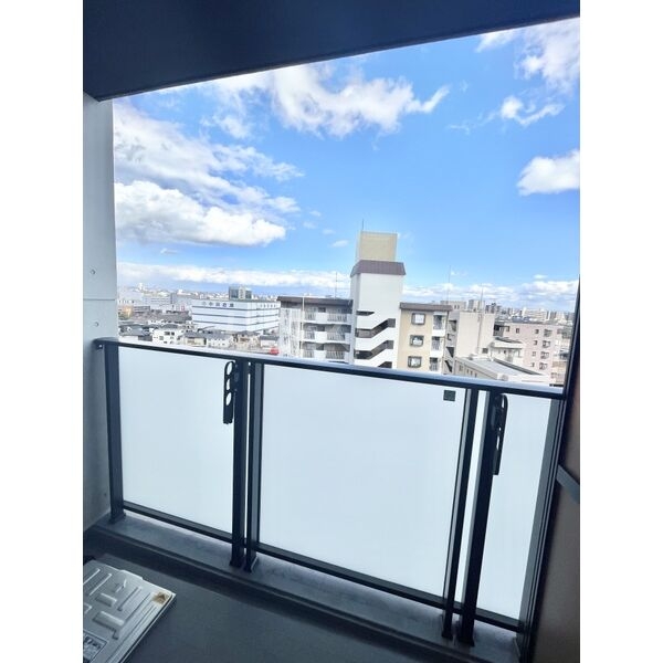 14/28 バルコニー