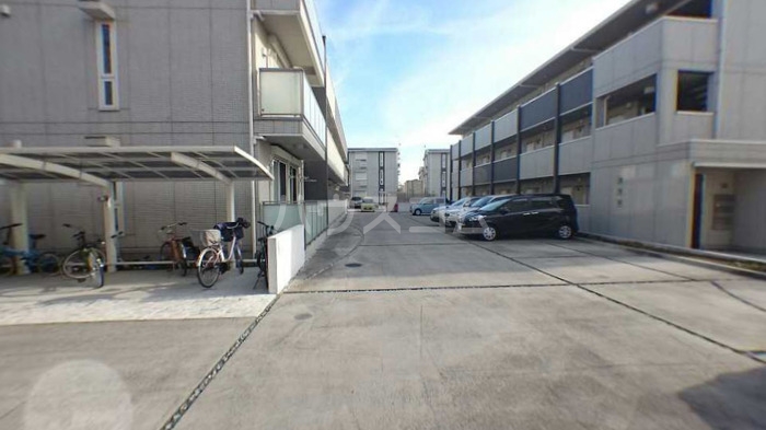 4/10 駐車場