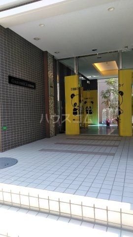 15/25 エントランス