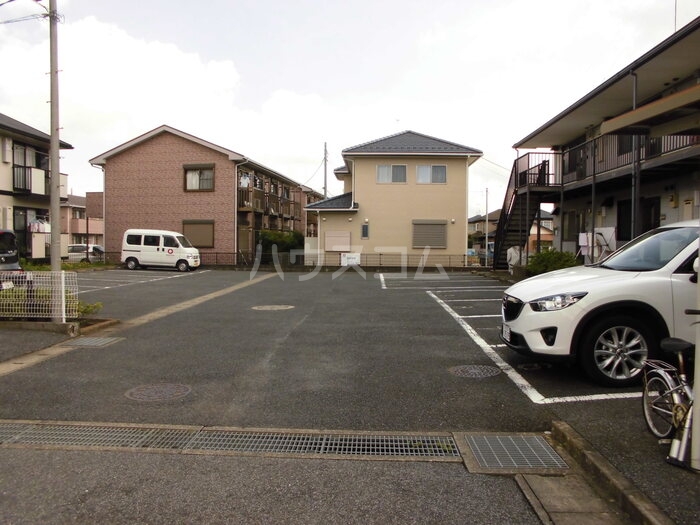 17/23 駐車場