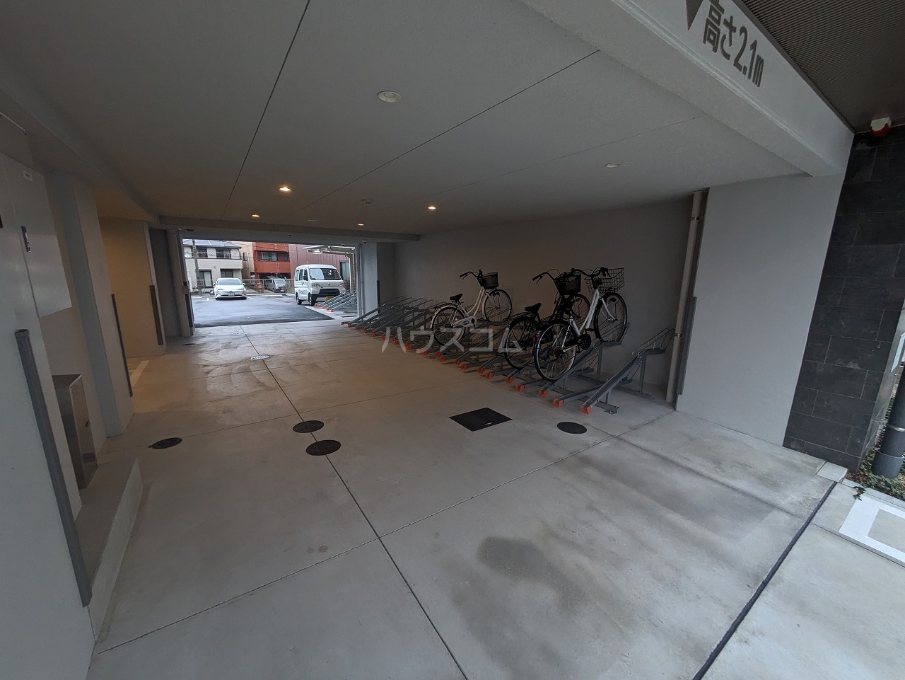 21/27 駐車場