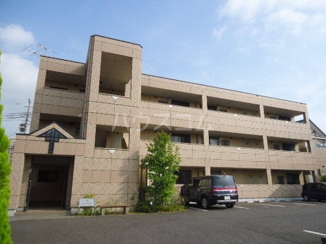 23/29 エントランス