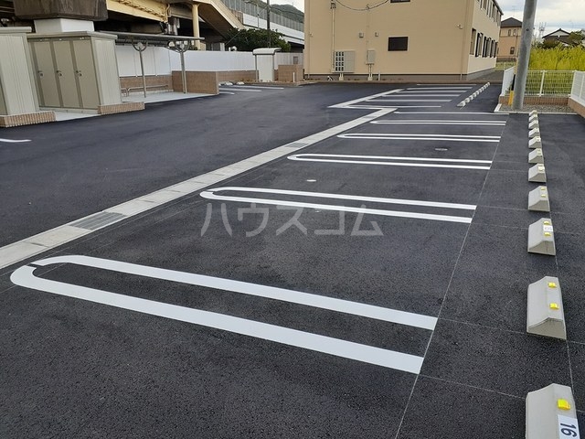 16/22 駐車場