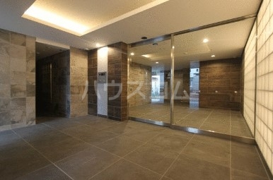 16/22 エントランス