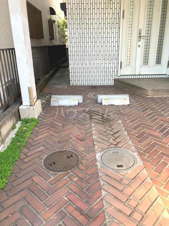 16/20 駐車場