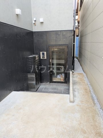 2/10 エントランス