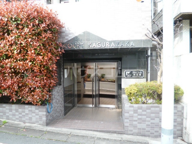 16/16 エントランス