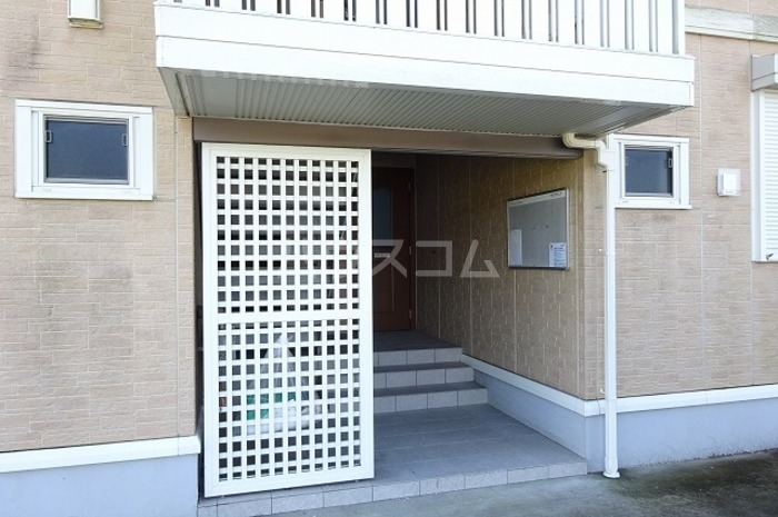 17/25 エントランス