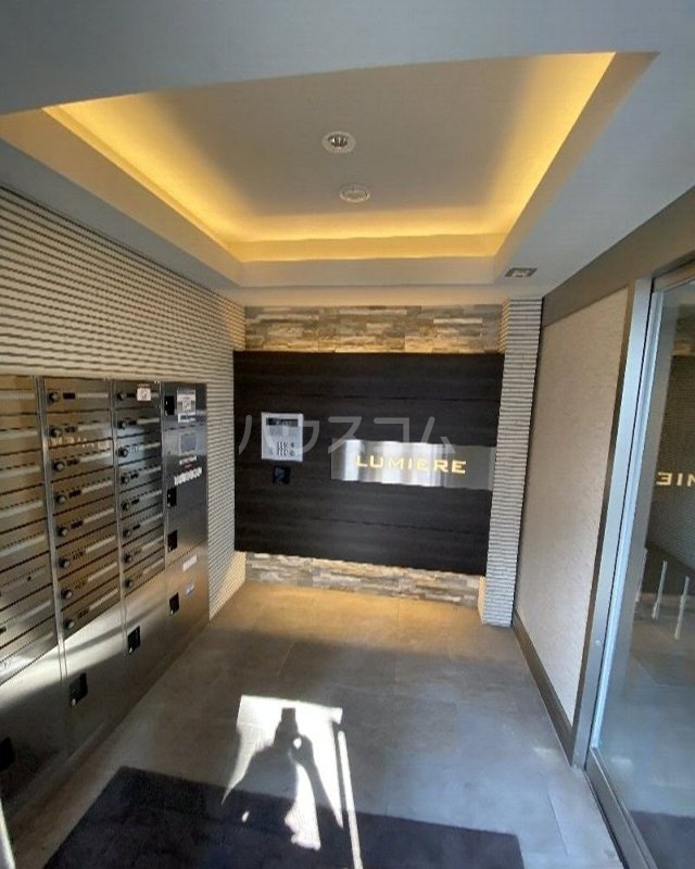 29/30 エントランス