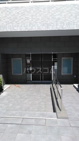 2/10 エントランス