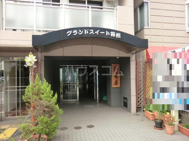 21/28 エントランス