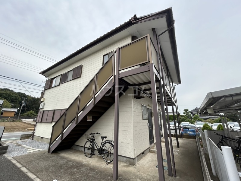 2/2 エントランス