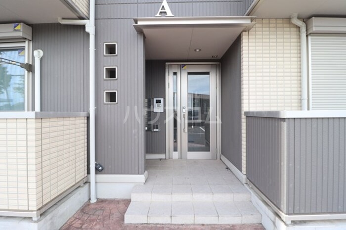 17/25 エントランス