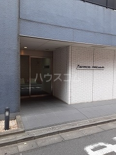 26/30 エントランス