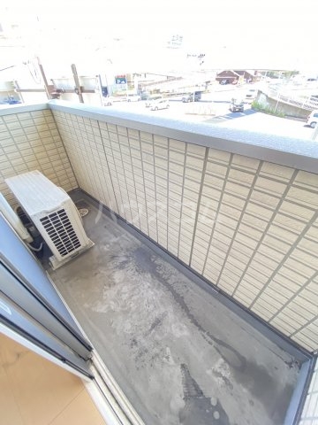 20/30 バルコニー