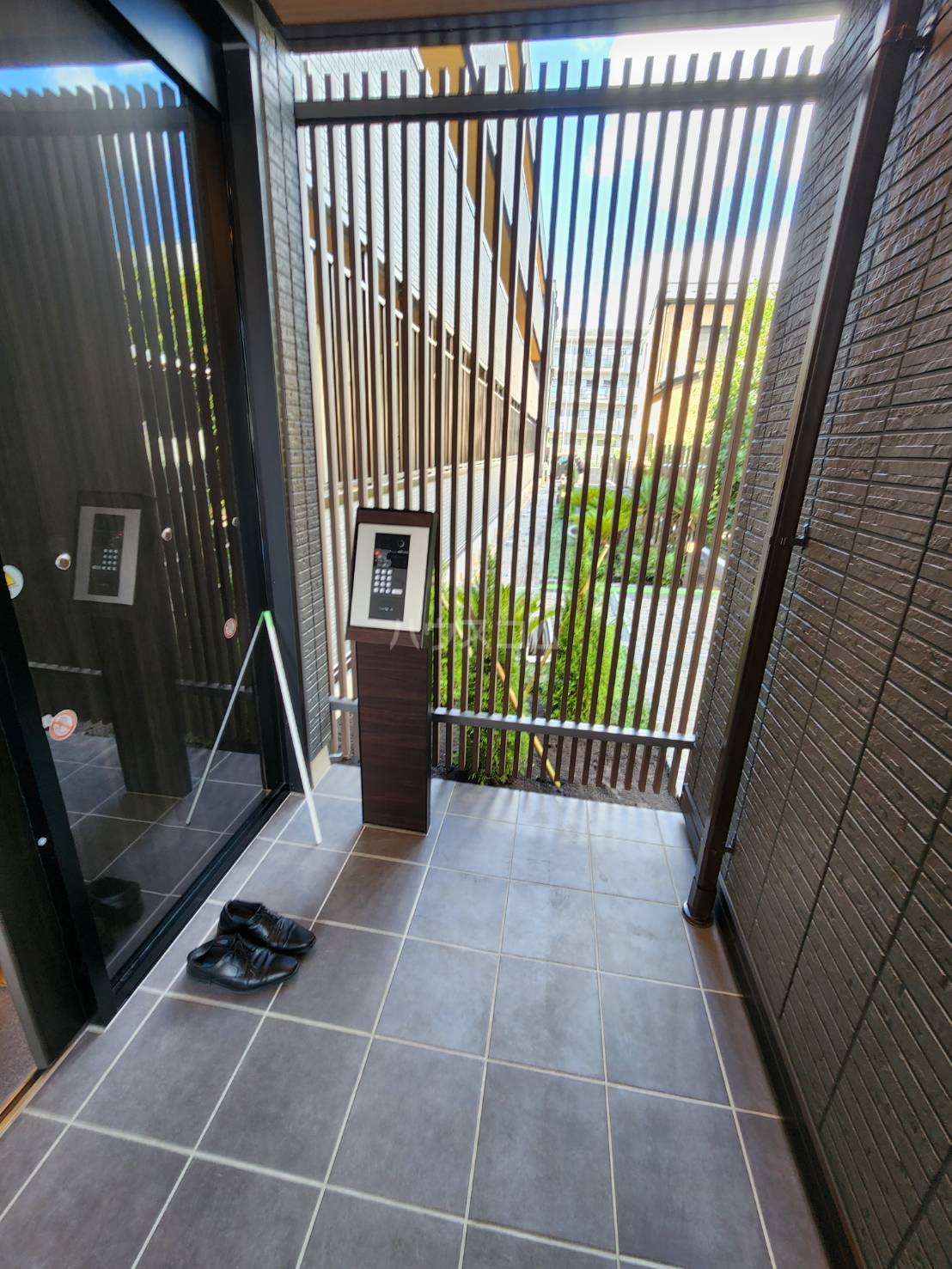 29/30 エントランス