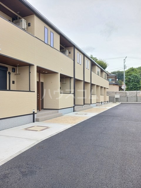 25/30 エントランス