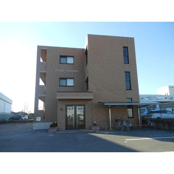 20/27 エントランス