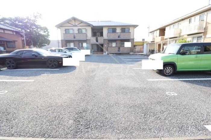 15/20 駐車場
