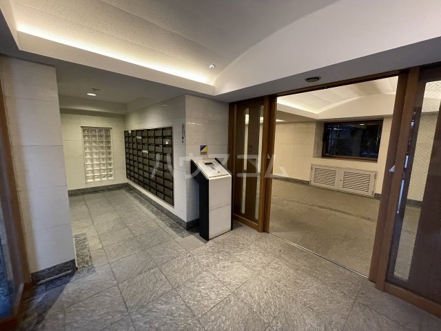 21/24 エントランス