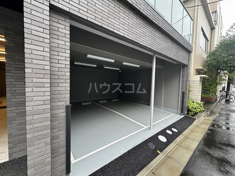 20/23 駐車場