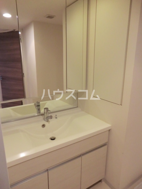 13/30 洗面