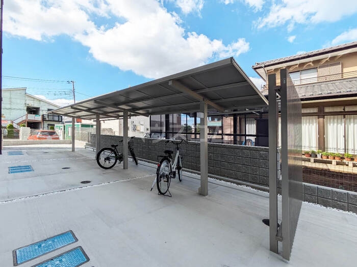 16/22 エントランス