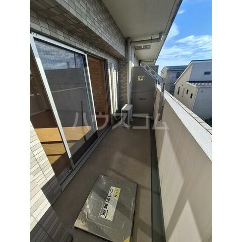 16/25 エントランス