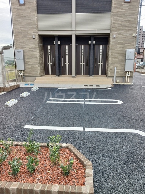 16/22 駐車場