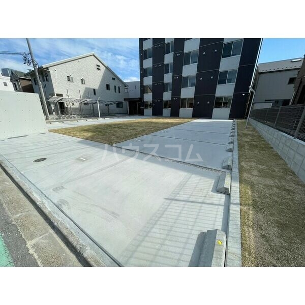 22/29 駐車場