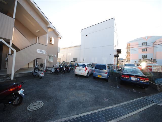 17/24 駐車場