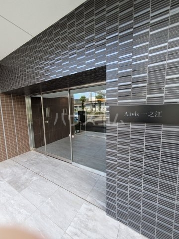 22/30 エントランス