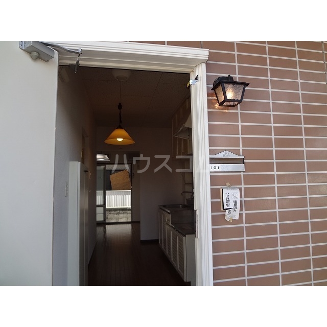 19/29 エントランス