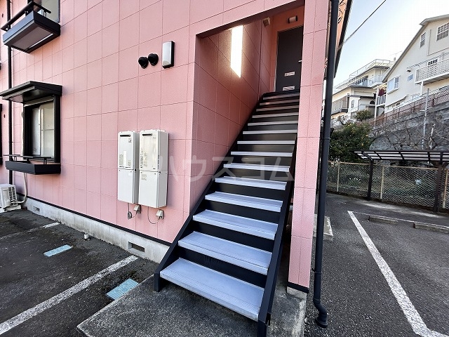 2/4 エントランス