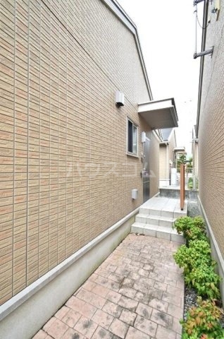 19/22 エントランス