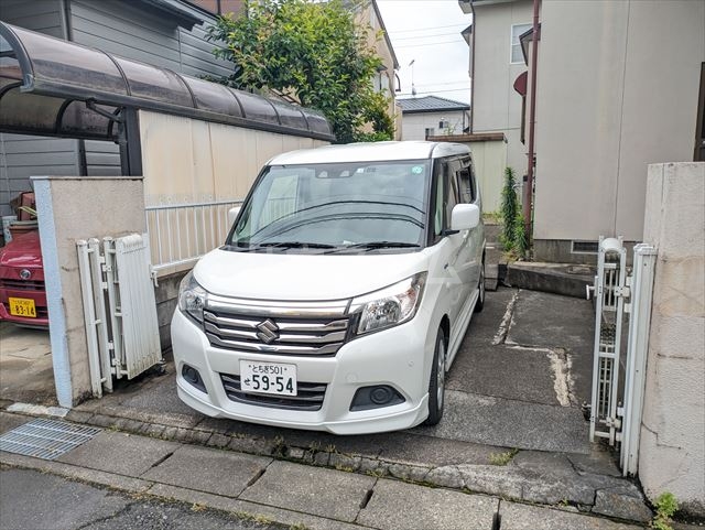20/27 駐車場