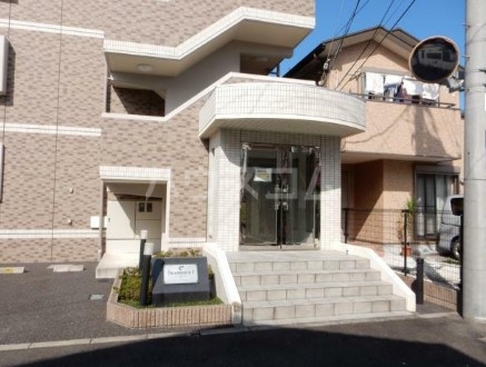 15/17 エントランス