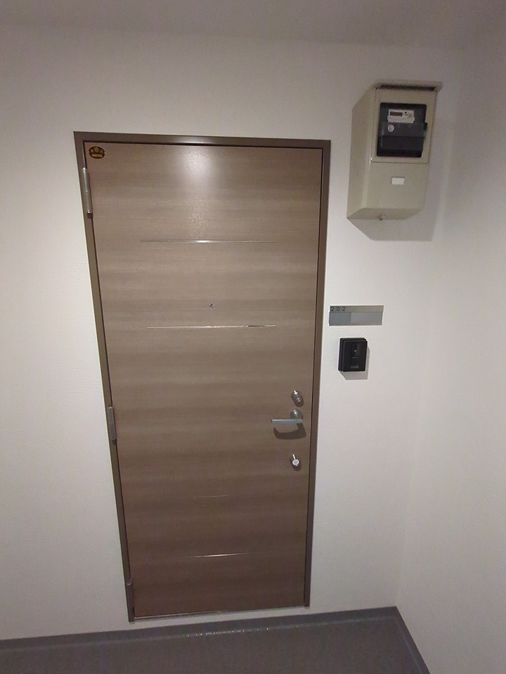 21/30 エントランス