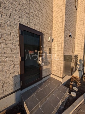 22/30 エントランス