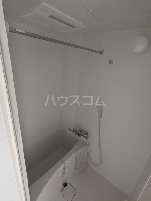 13/30 浴室