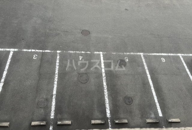 26/30 駐車場