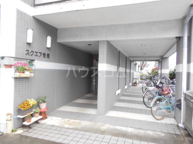 22/30 エントランス